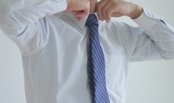 転職活動　準備　身だしなみ　清潔感